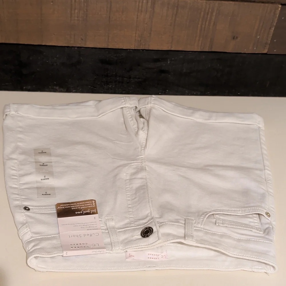 LC Lauren Conrad White Cuffed Short, High Rise. Size 2 Women - Picture 11 of 11